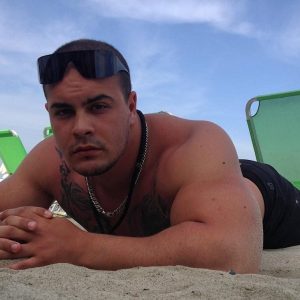 Pas ici pour jouer au poker menteur Gauthier - rencontre-Daddy-Le Blanc-Mesnil